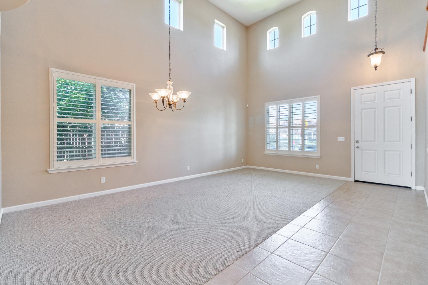 9685 Heatherhearst Dr, Chowchilla, CA 93610