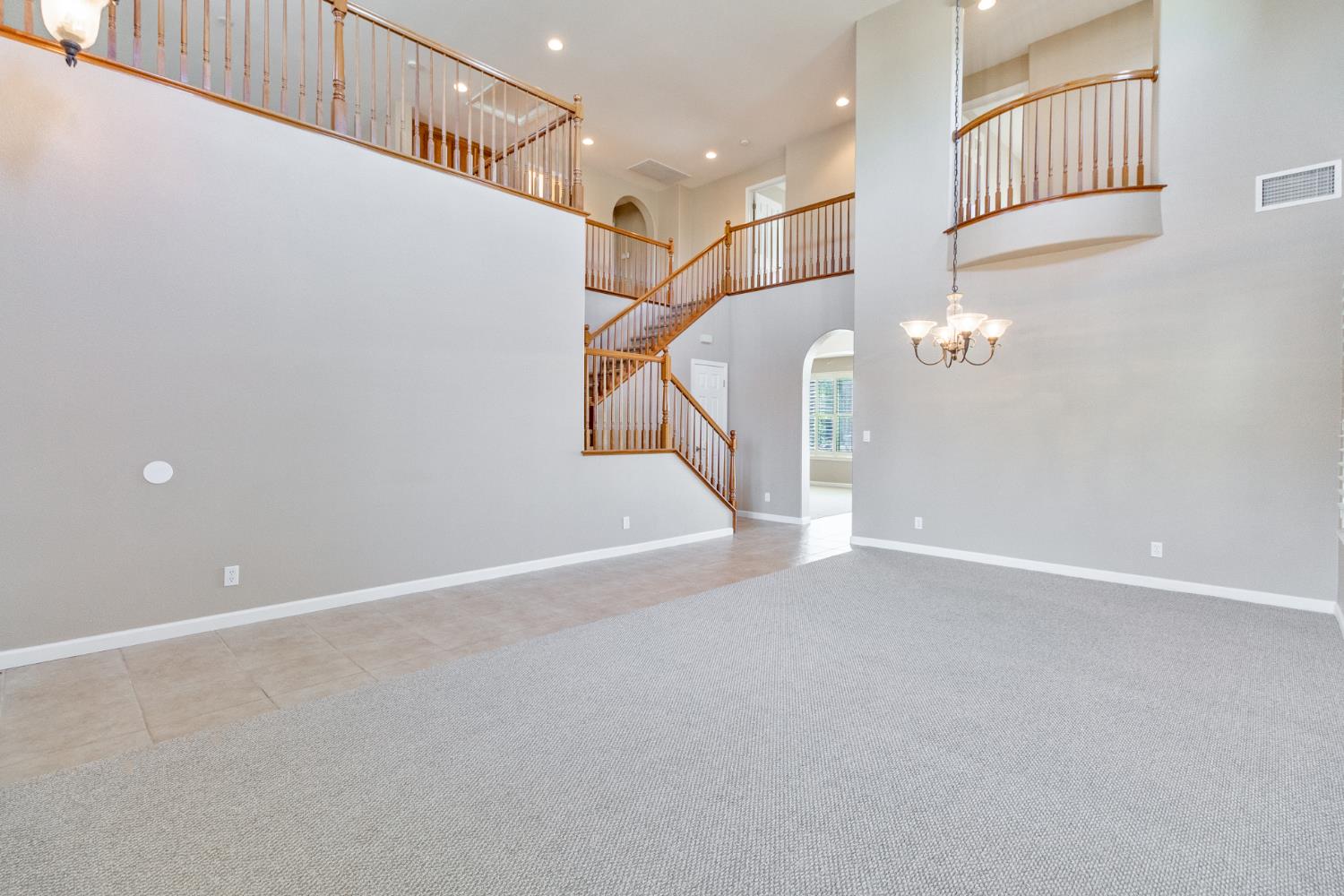 9685 Heatherhearst Dr, Chowchilla, CA 93610