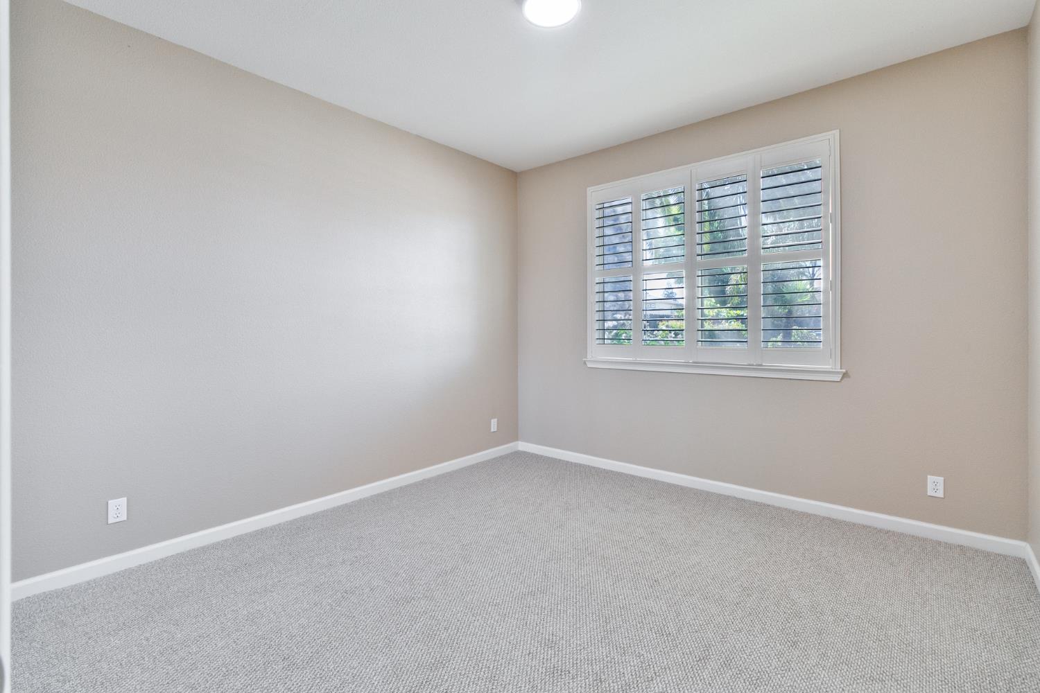 9685 Heatherhearst Dr, Chowchilla, CA 93610