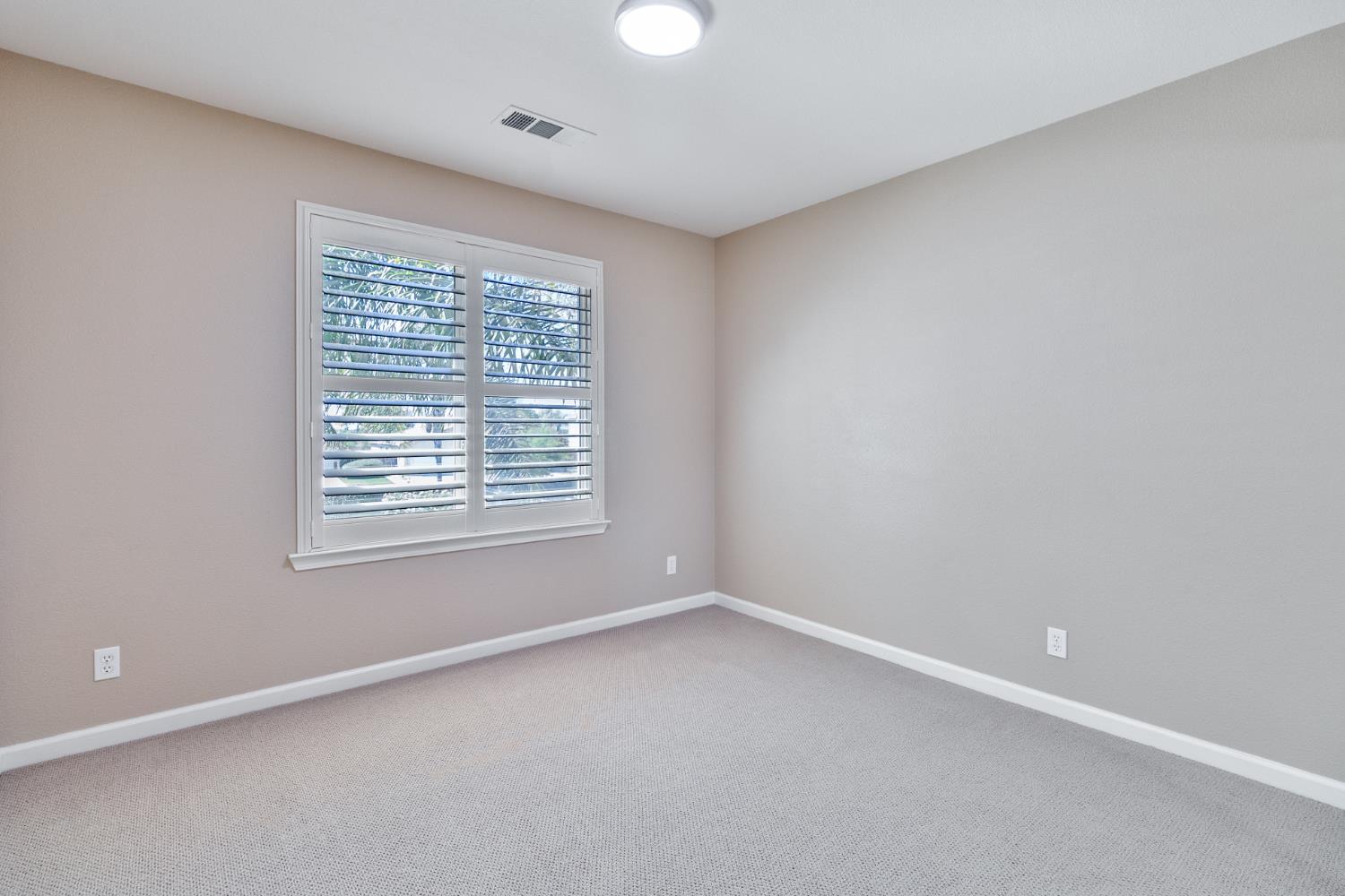 9685 Heatherhearst Dr, Chowchilla, CA 93610