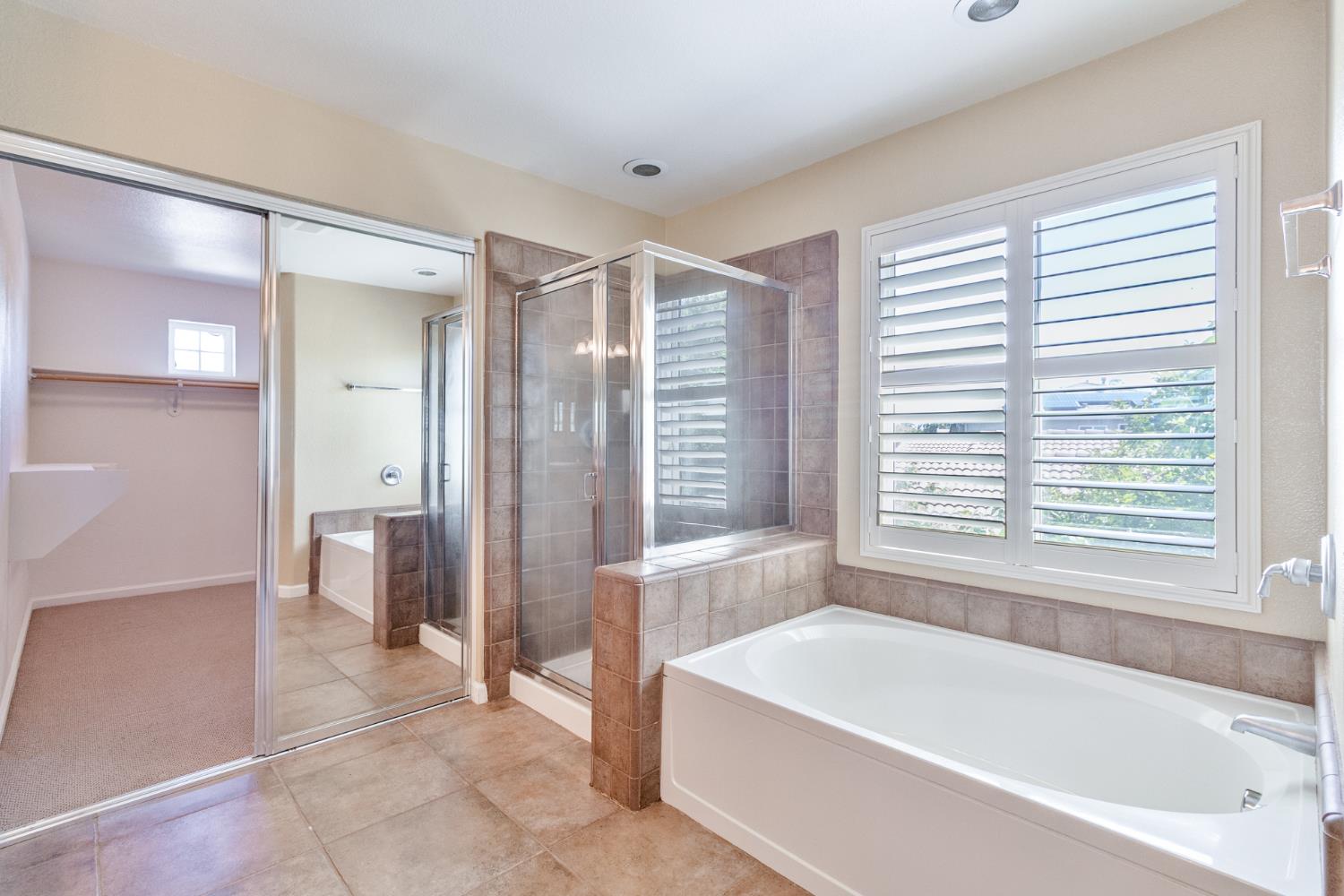 9685 Heatherhearst Dr, Chowchilla, CA 93610
