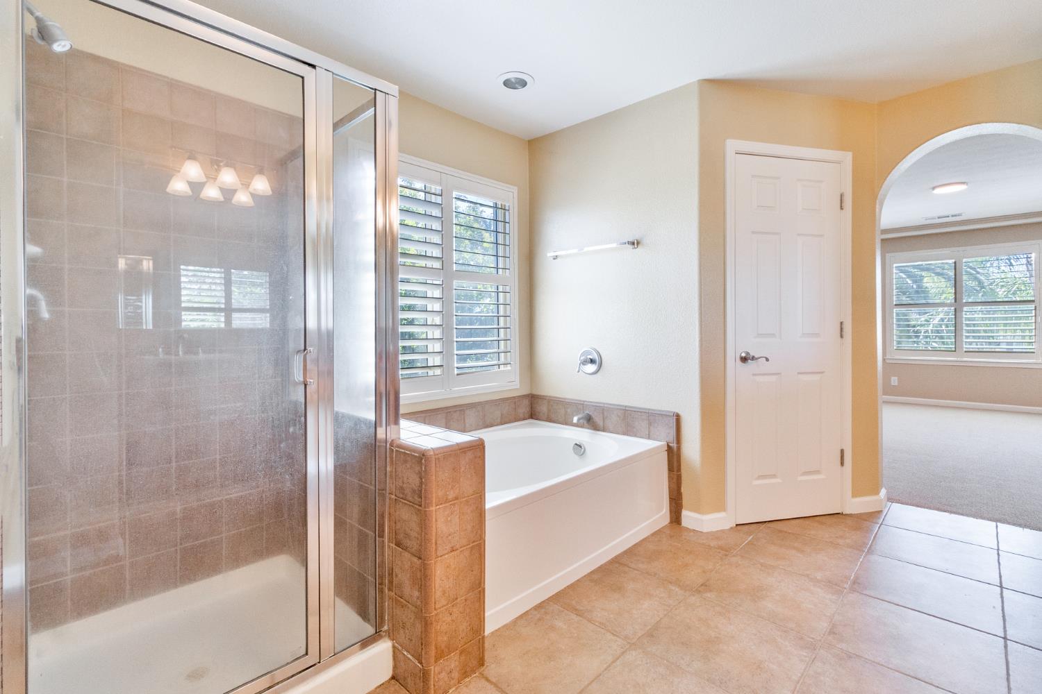 9685 Heatherhearst Dr, Chowchilla, CA 93610