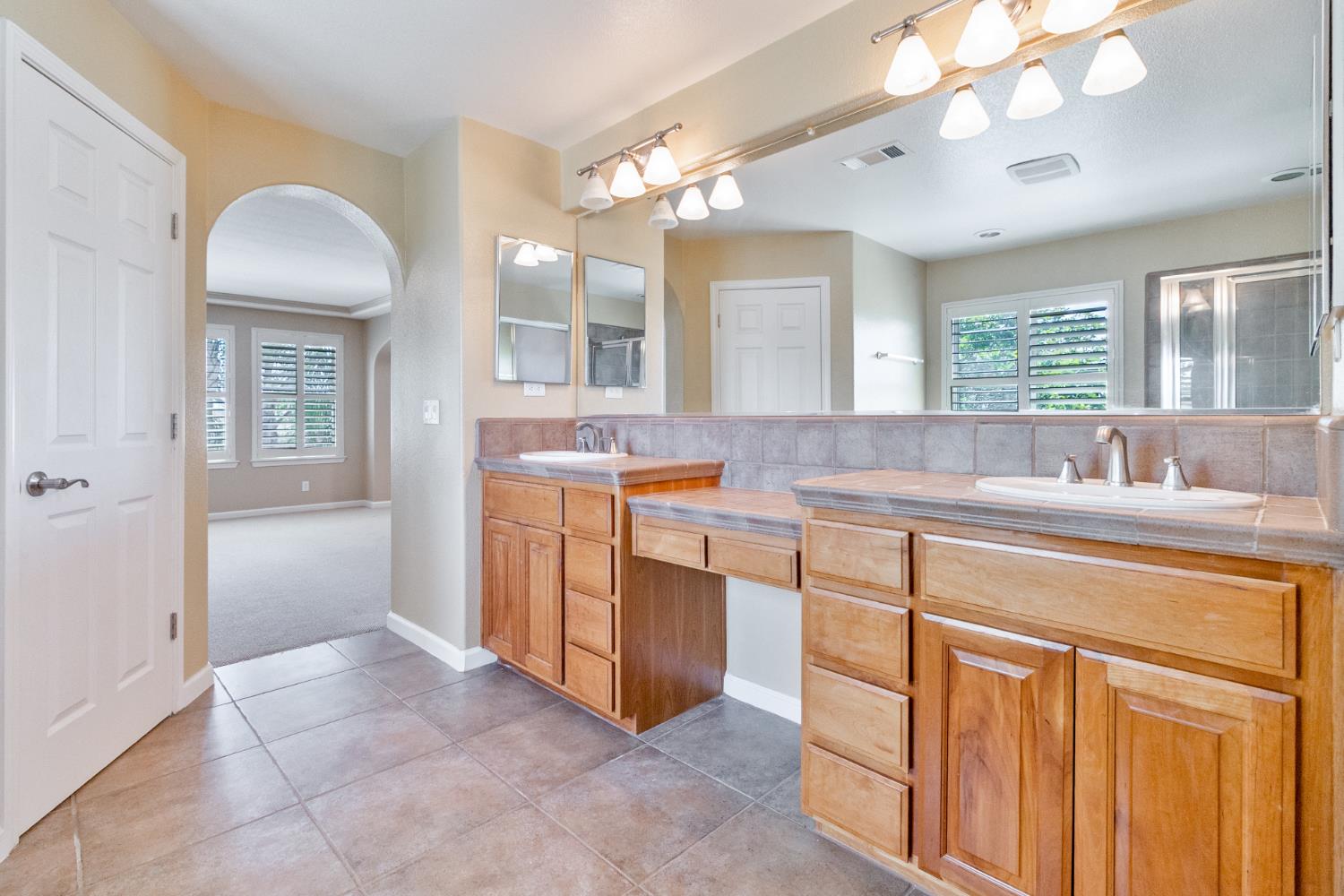 9685 Heatherhearst Dr, Chowchilla, CA 93610
