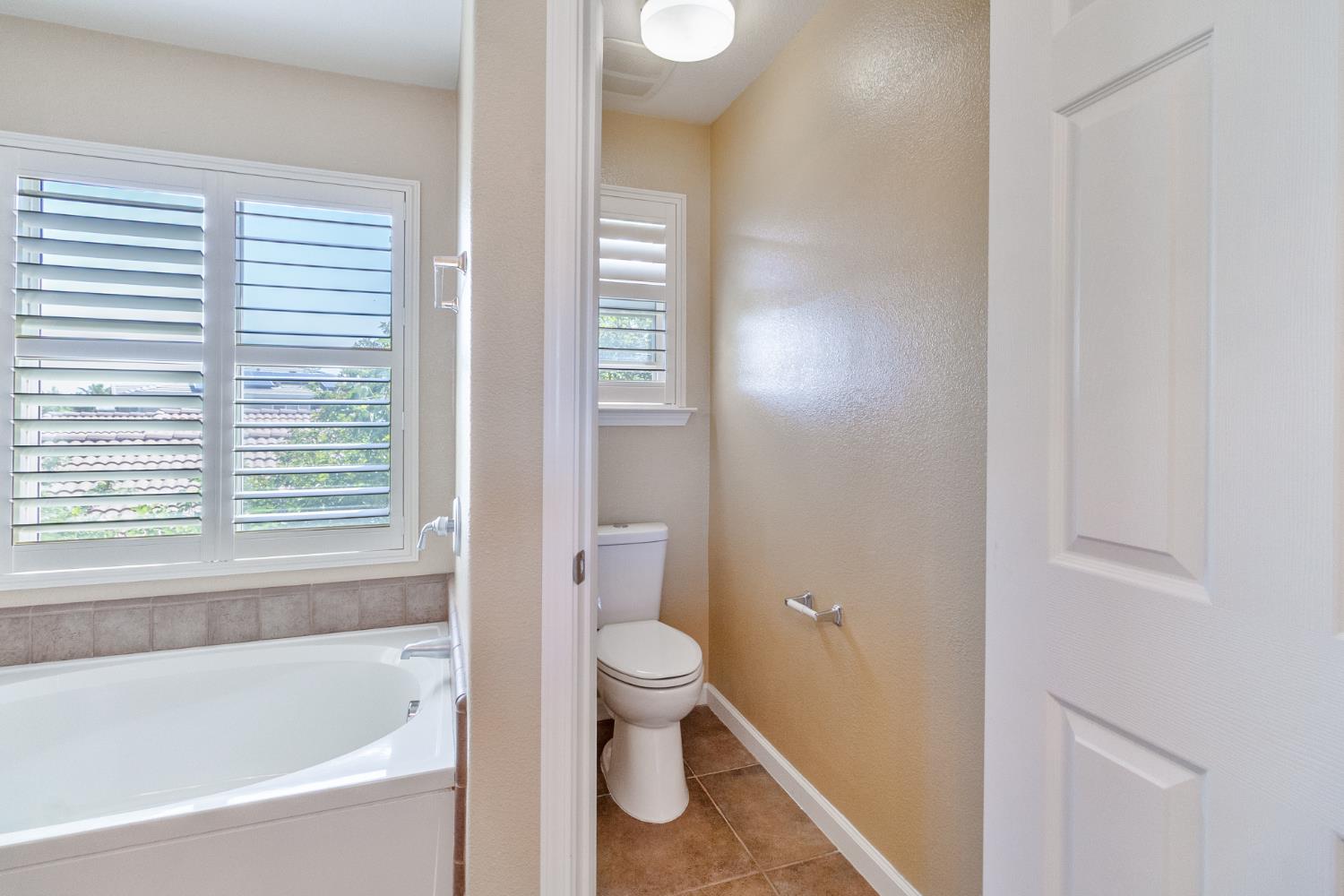 9685 Heatherhearst Dr, Chowchilla, CA 93610