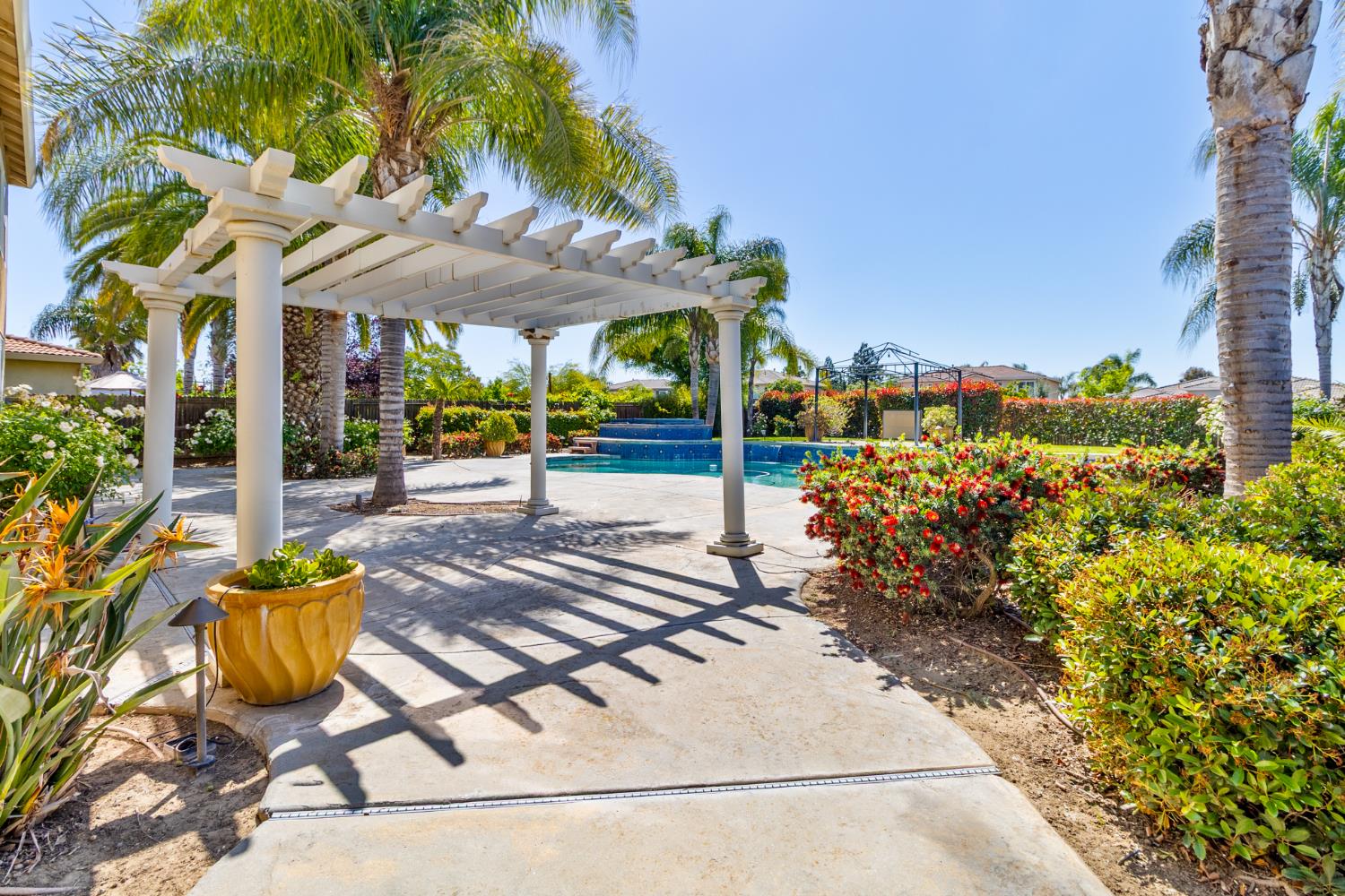 9685 Heatherhearst Dr, Chowchilla, CA 93610