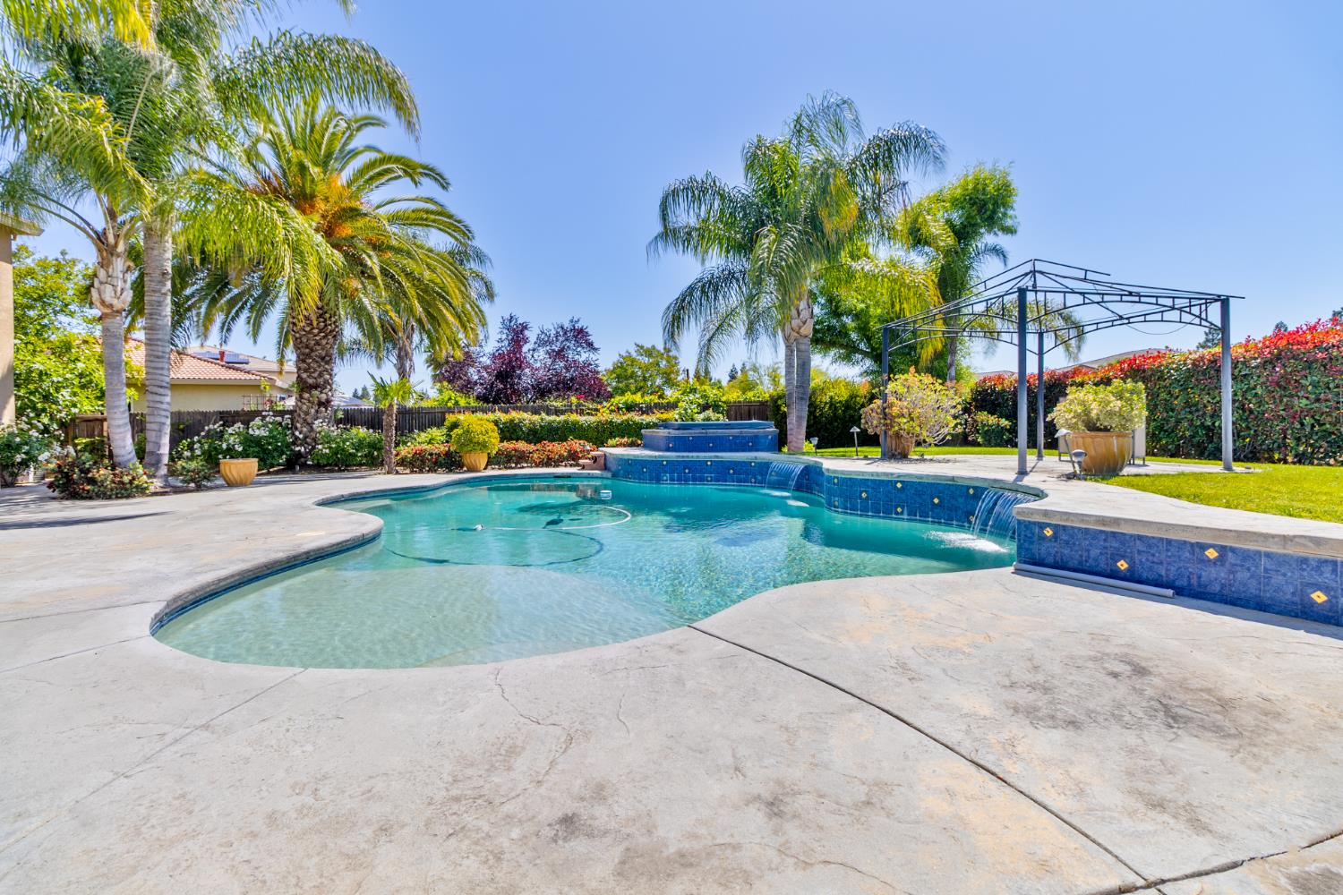 9685 Heatherhearst Dr, Chowchilla, CA 93610