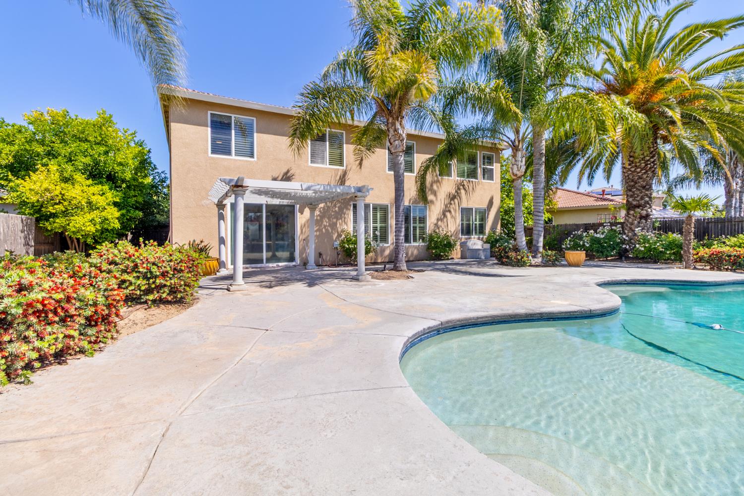 9685 Heatherhearst Dr, Chowchilla, CA 93610