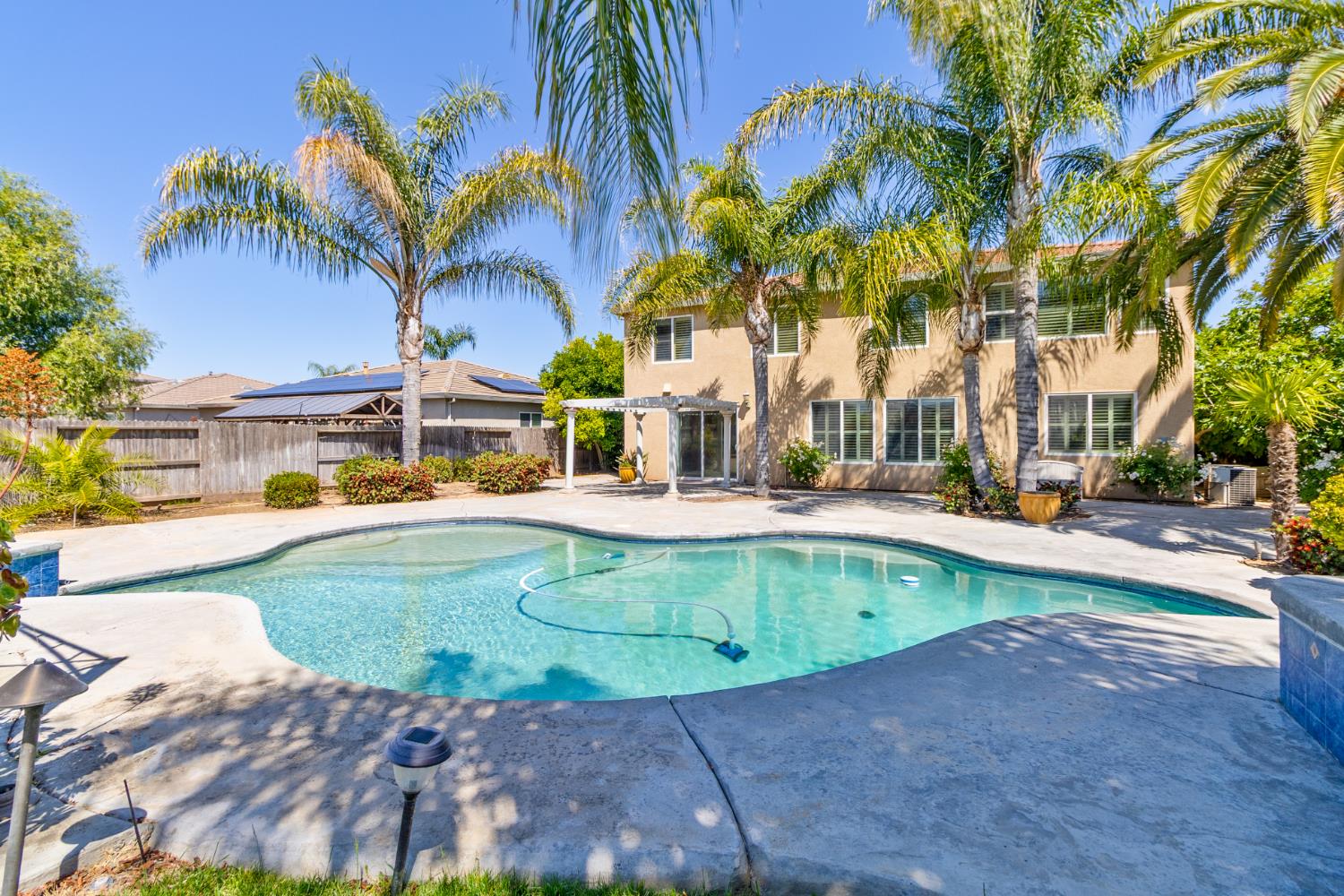 9685 Heatherhearst Dr, Chowchilla, CA 93610