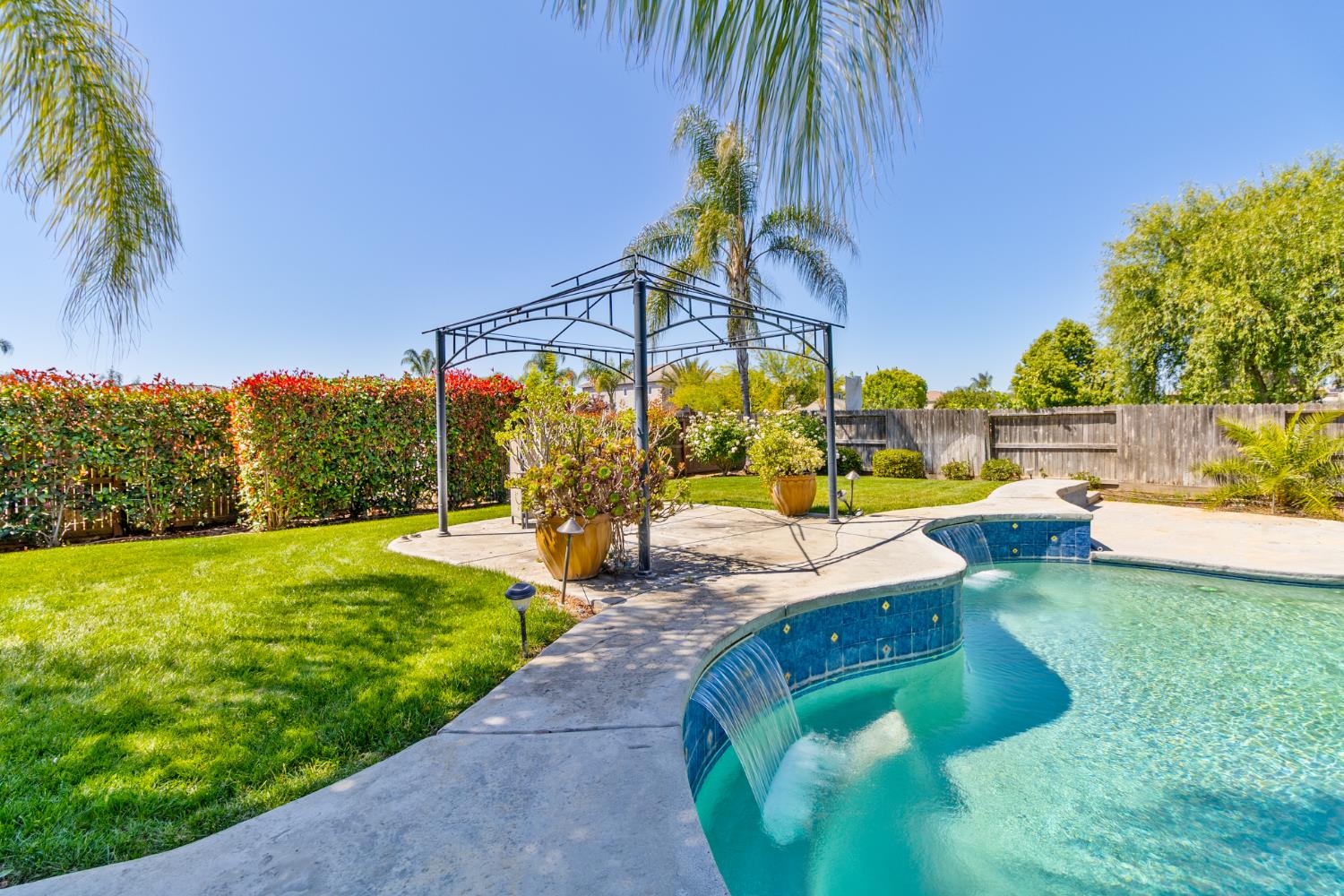 9685 Heatherhearst Dr, Chowchilla, CA 93610