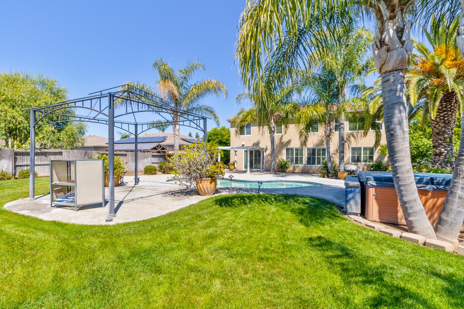 9685 Heatherhearst Dr, Chowchilla, CA 93610