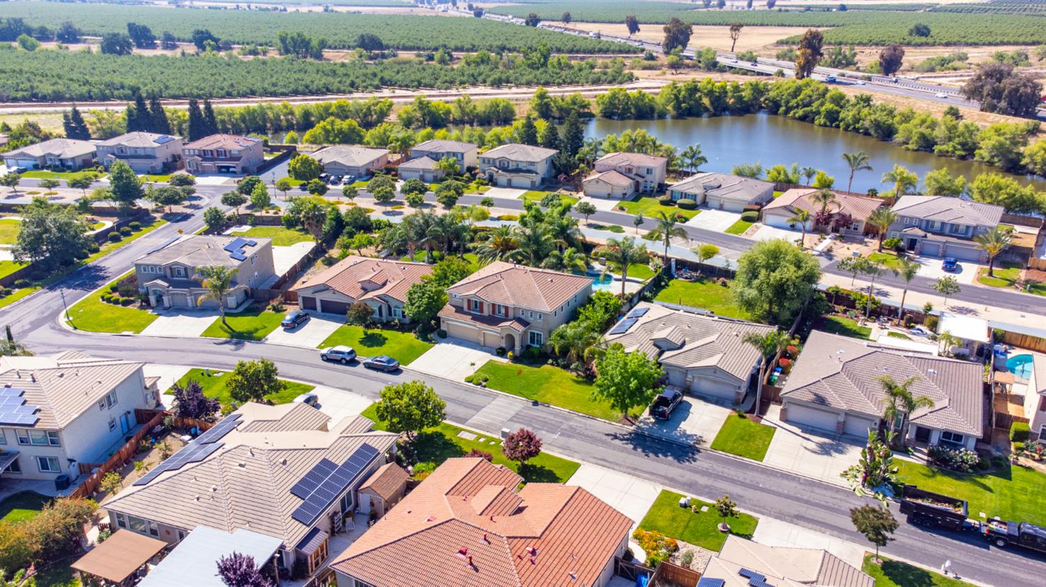 9685 Heatherhearst Dr, Chowchilla, CA 93610