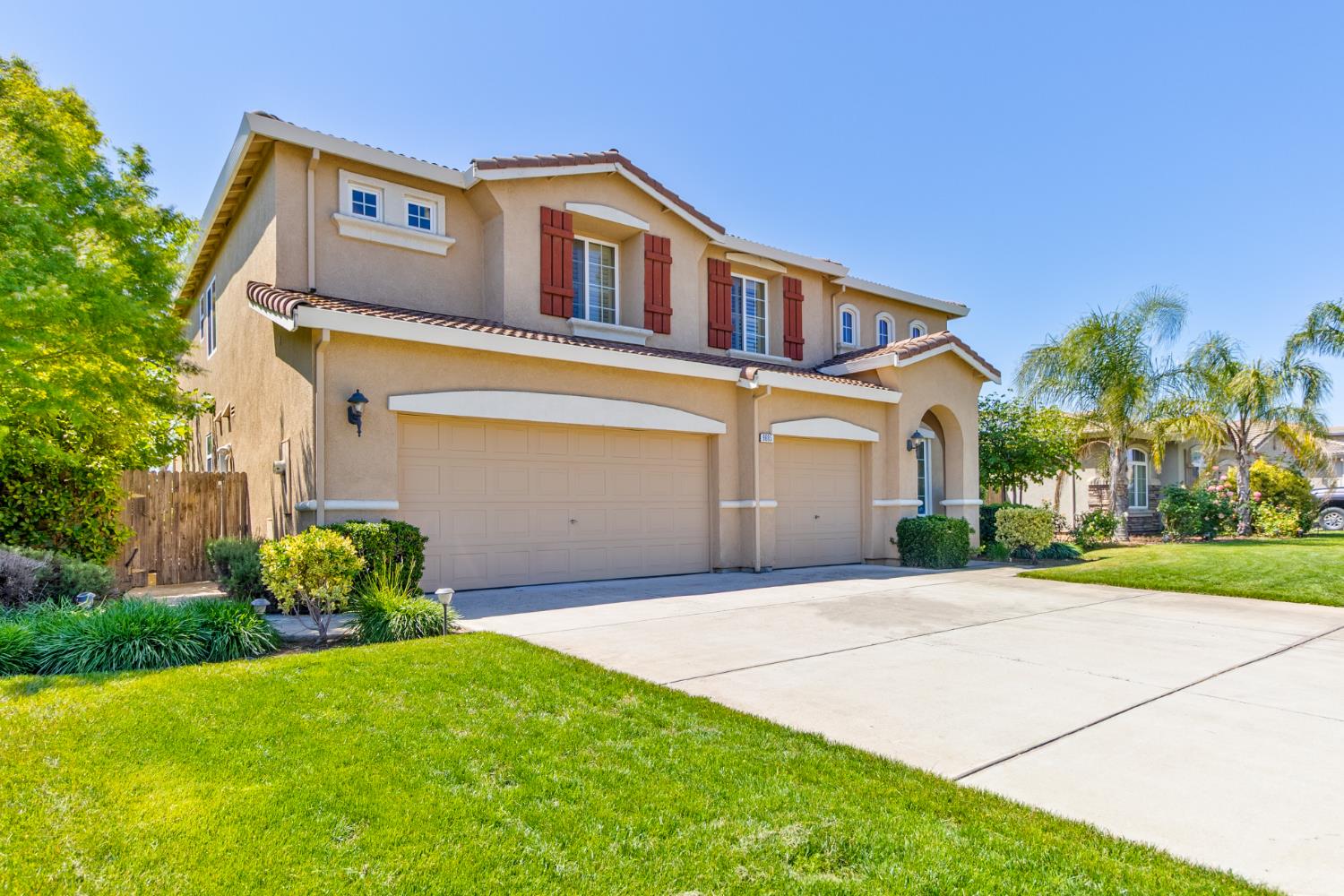 9685 Heatherhearst Dr, Chowchilla, CA 93610
