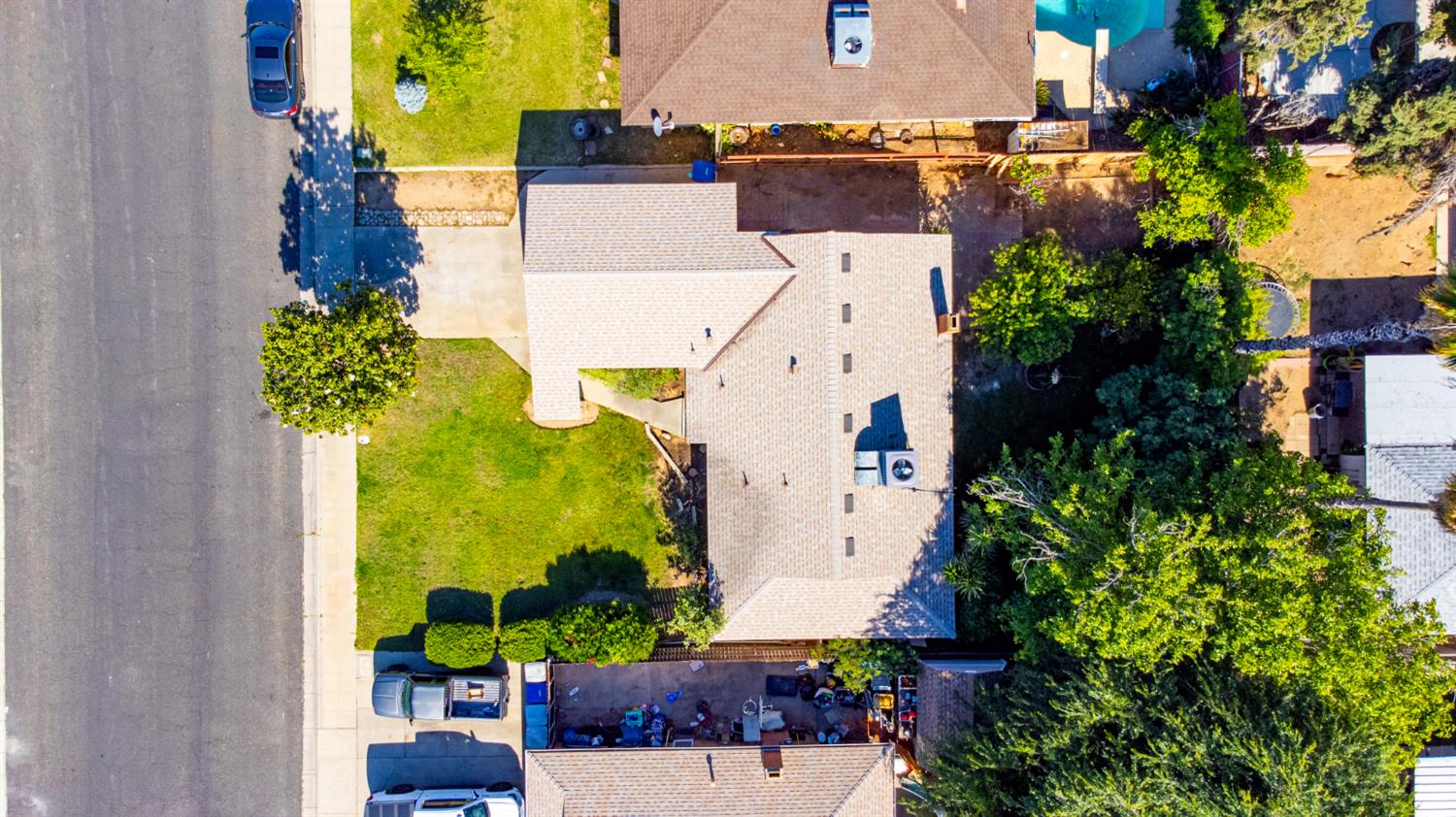 896 W Holland Ave, Clovis, CA 93612