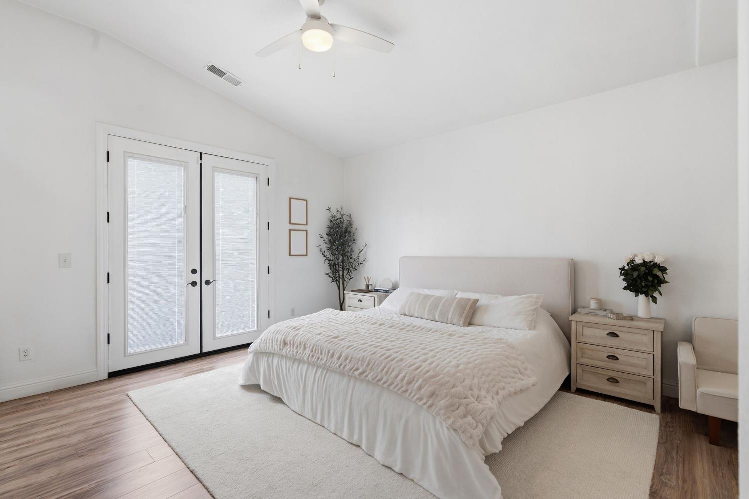 1740 N McKelvy Ave, Clovis, CA 93619