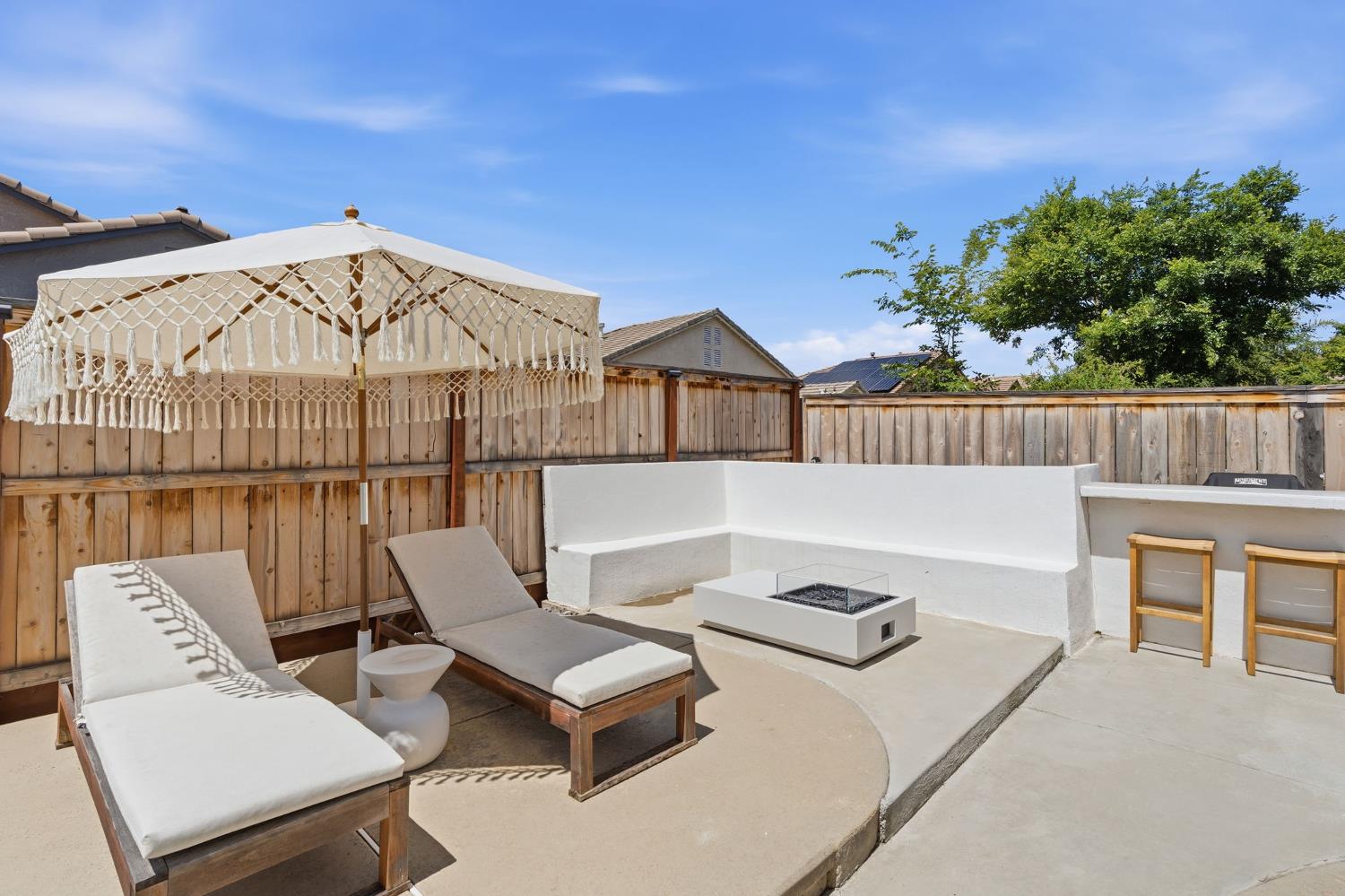 1740 N McKelvy Ave, Clovis, CA 93619
