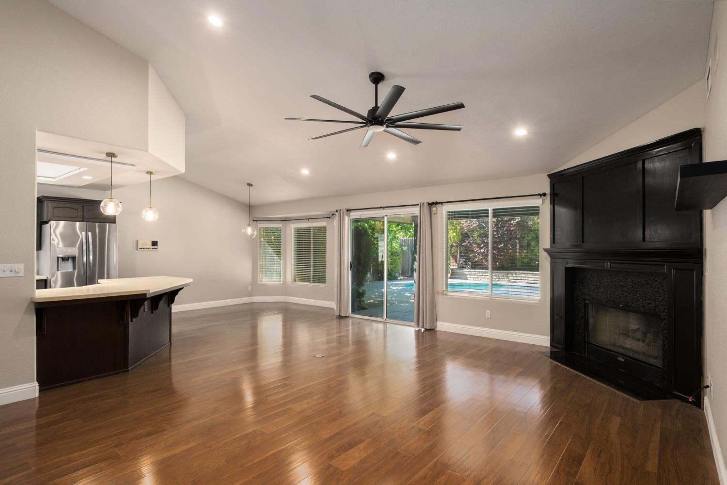 1678 E Trenton Ave, Fresno, CA 93720