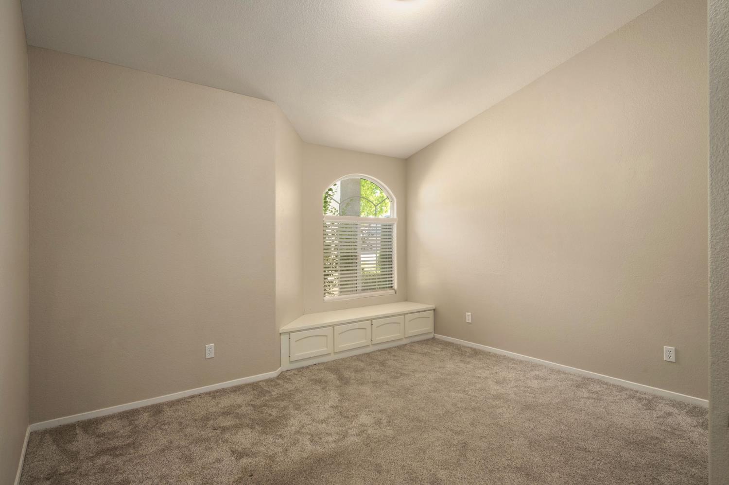 1678 E Trenton Ave, Fresno, CA 93720