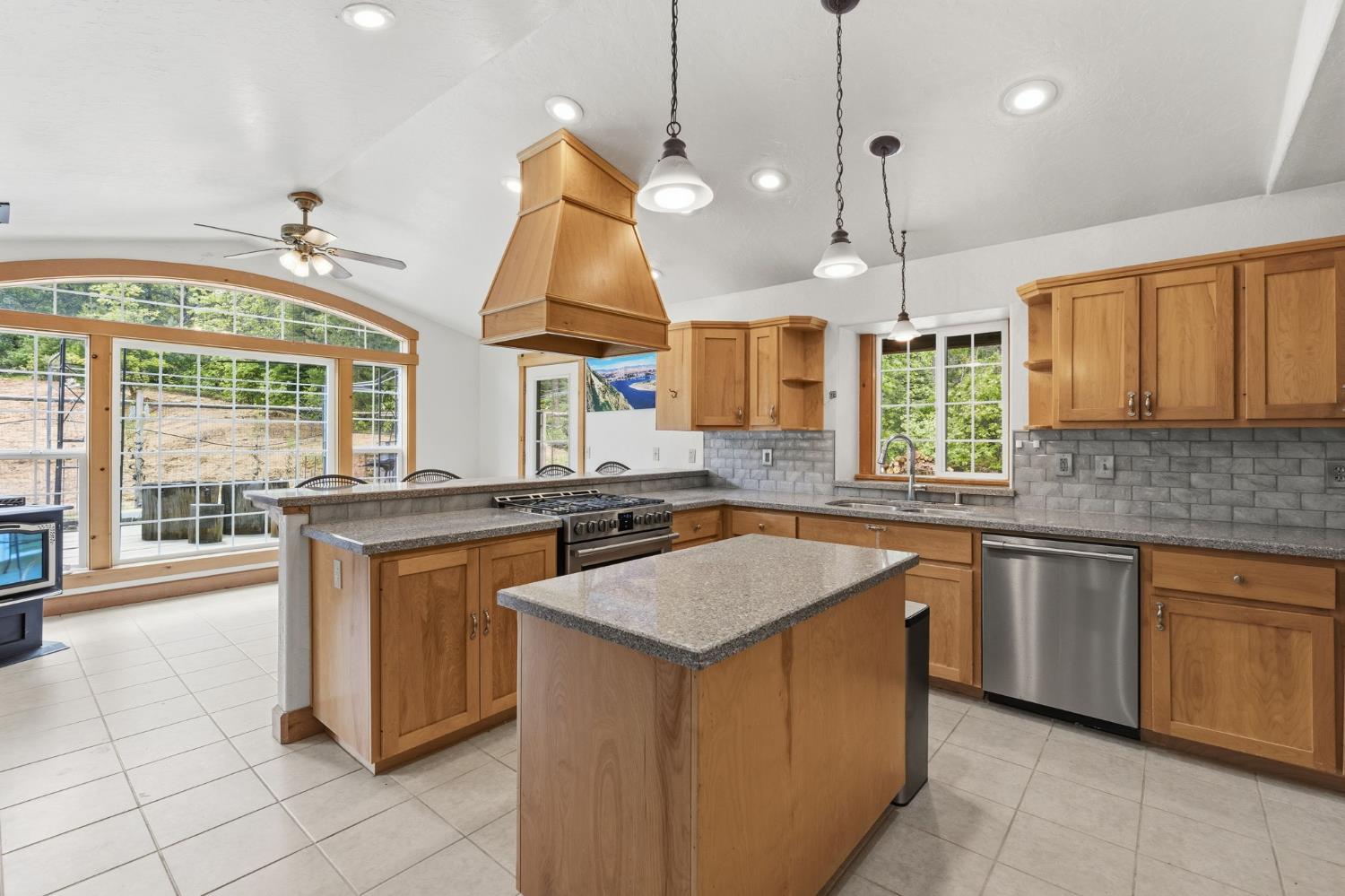 7019 Scott Rd, Mariposa, CA 95338
