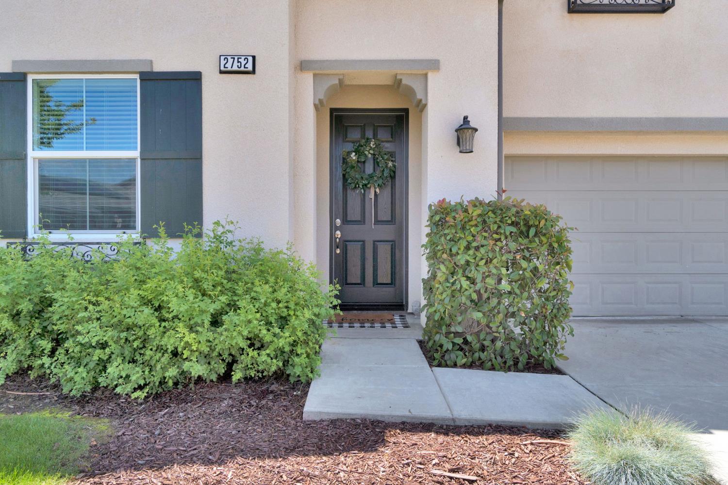 2752 Pontiac Ave, Clovis, CA 93611