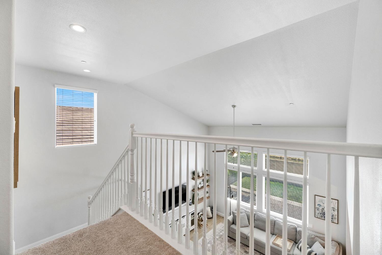 2752 Pontiac Ave, Clovis, CA 93611
