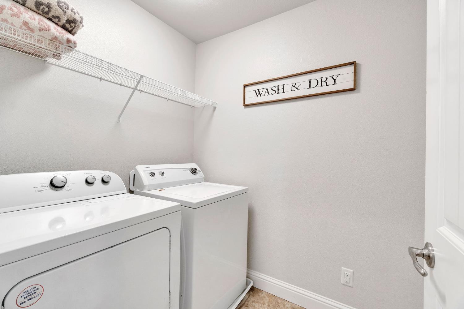 2752 Pontiac Ave, Clovis, CA 93611