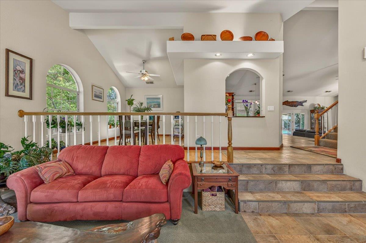 6155 Dockery Ave, Clovis, CA 93619