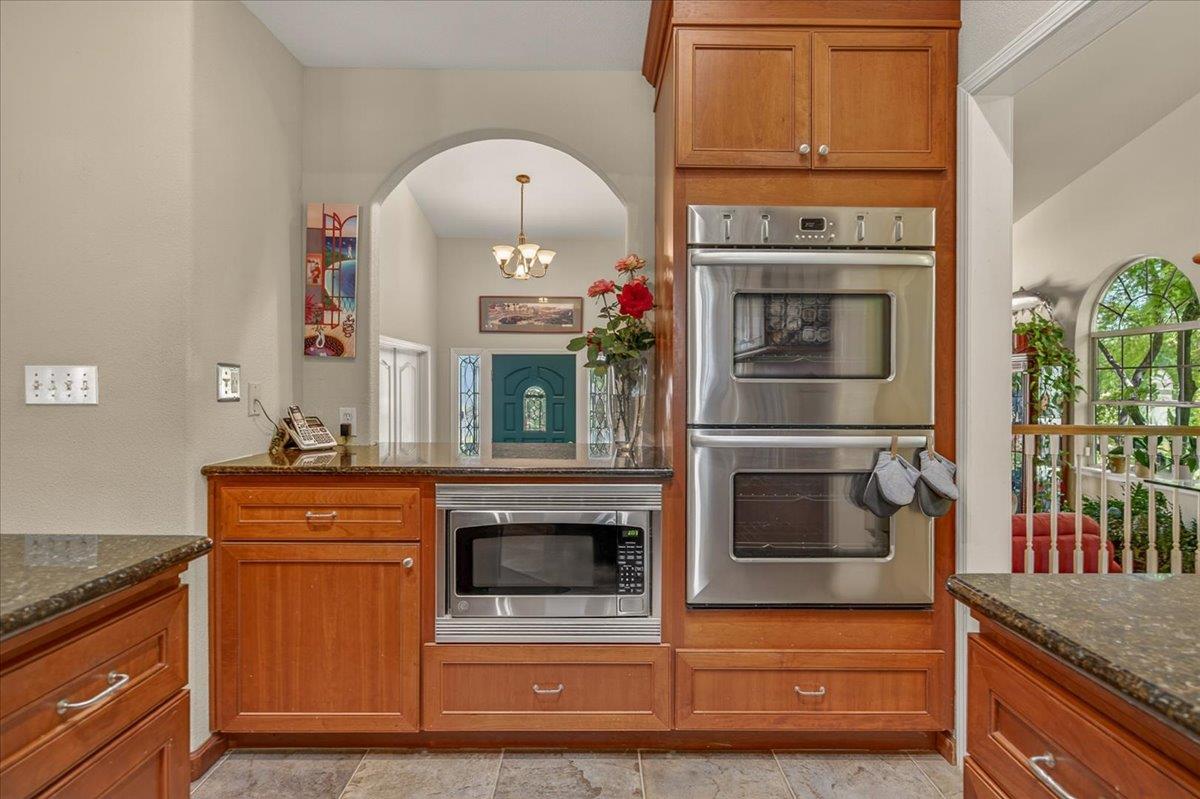 6155 Dockery Ave, Clovis, CA 93619