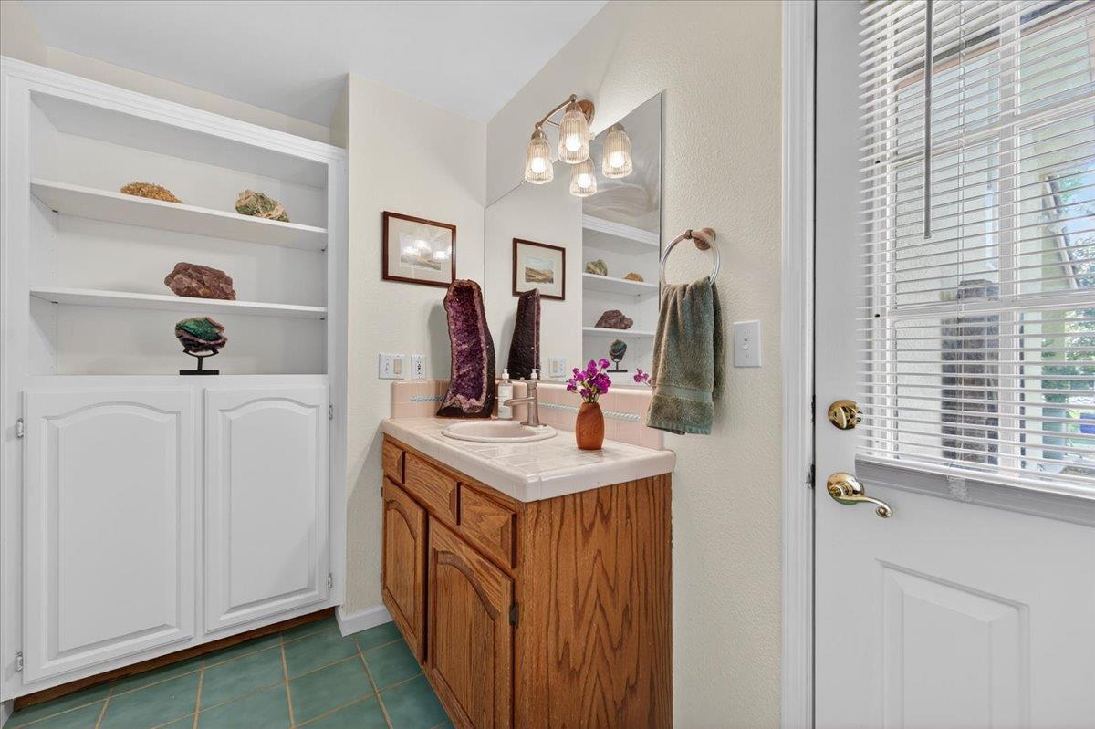 6155 Dockery Ave, Clovis, CA 93619