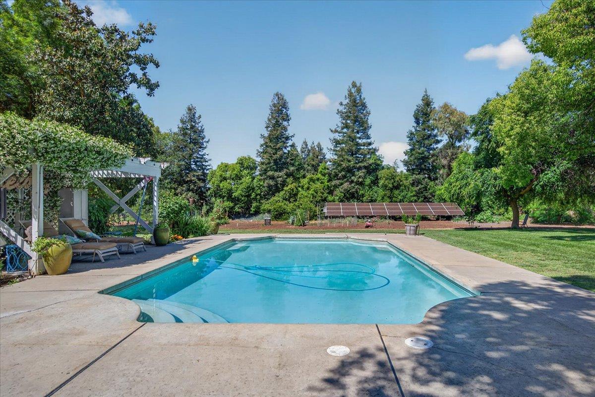 6155 Dockery Ave, Clovis, CA 93619