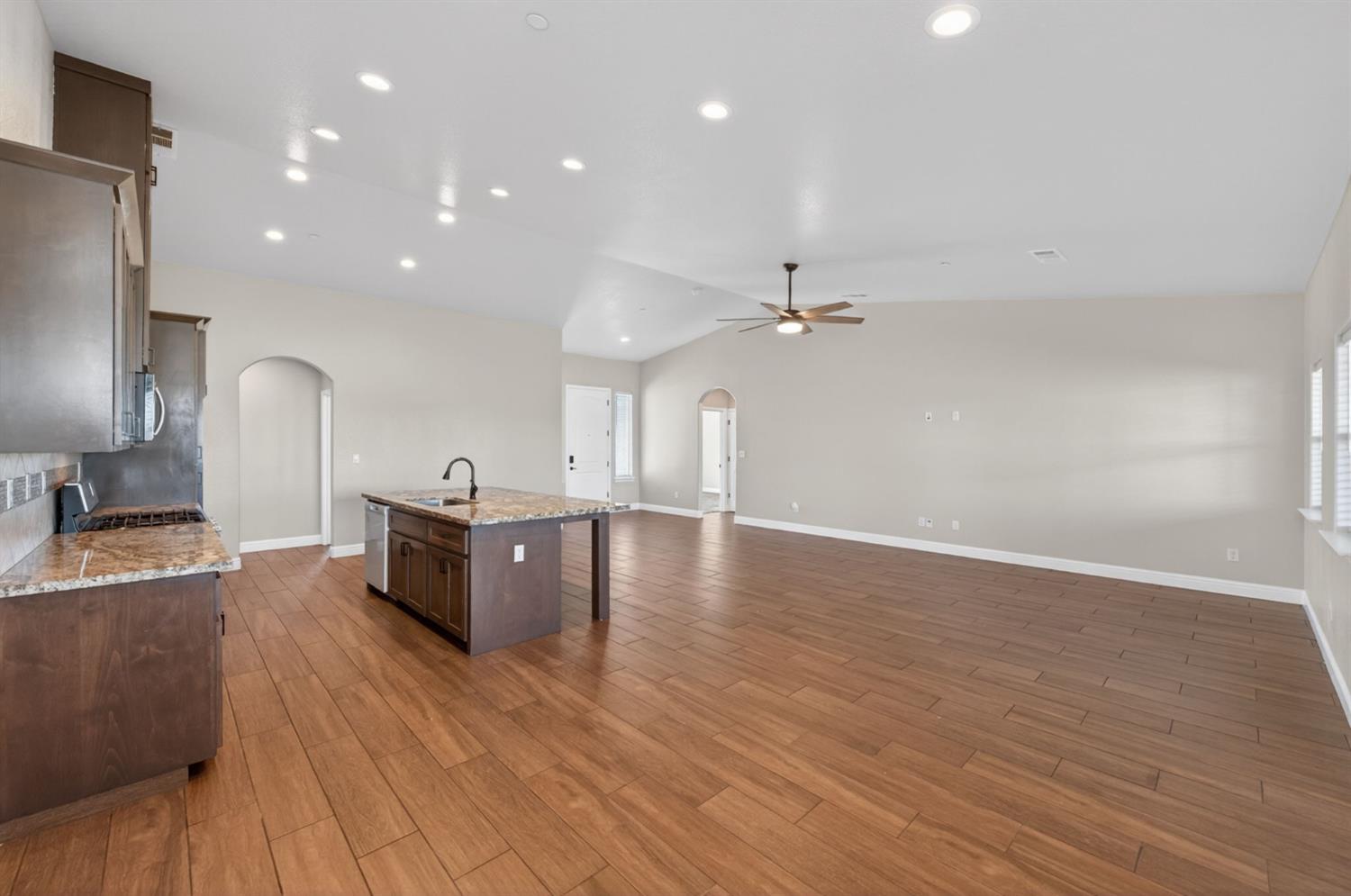 20190 Del Mar Rd, Madera, CA 93638