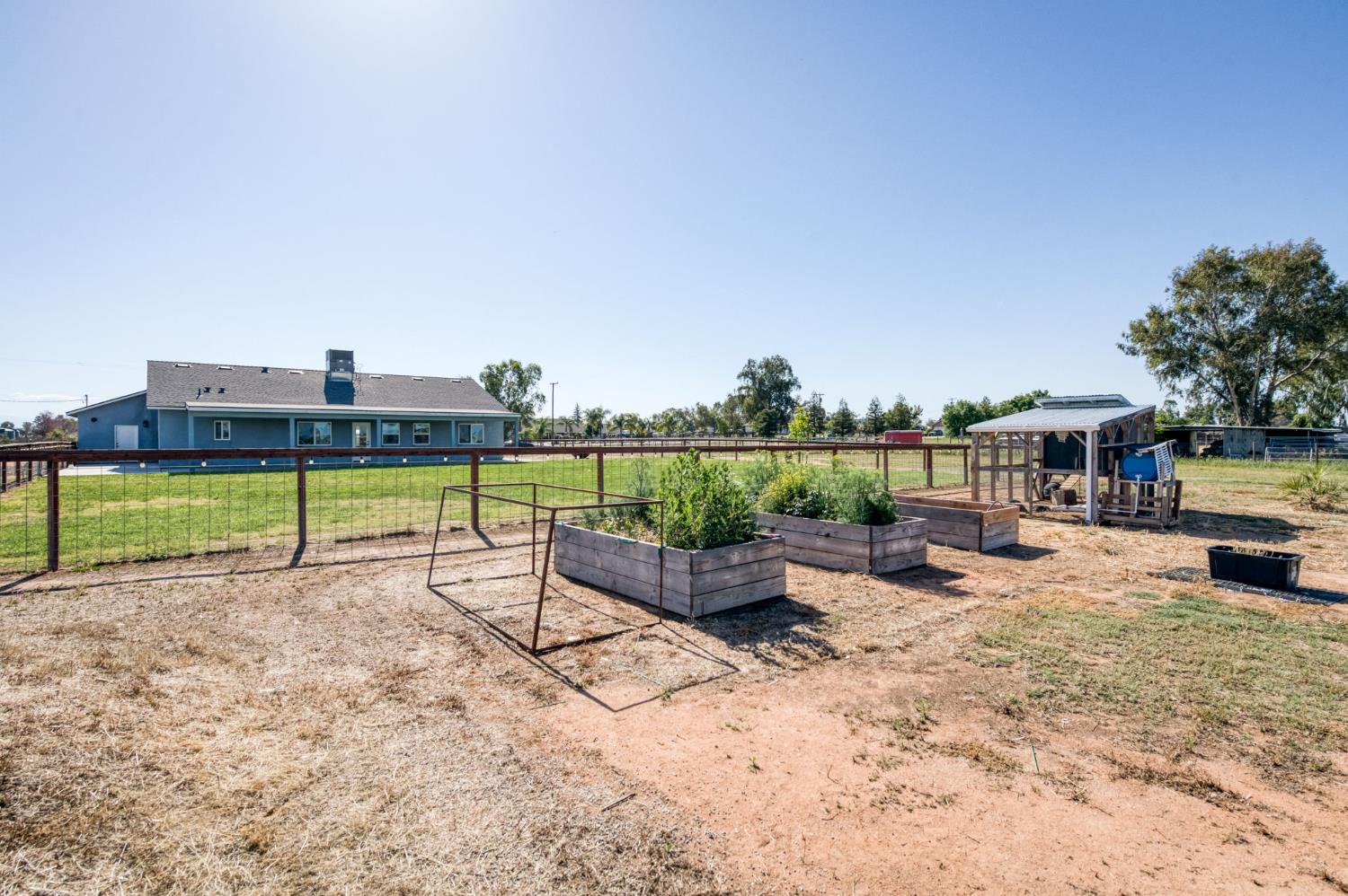 20190 Del Mar Rd, Madera, CA 93638