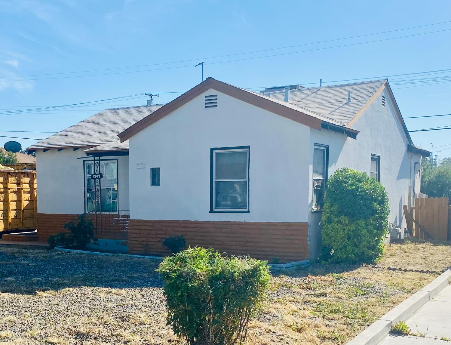 1343 N Esther Way, Fresno, CA 93728