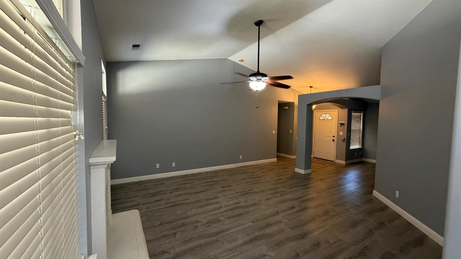 5398 W Robinson Ave, Fresno, CA 93722