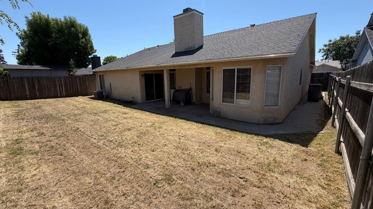5398 W Robinson Ave, Fresno, CA 93722