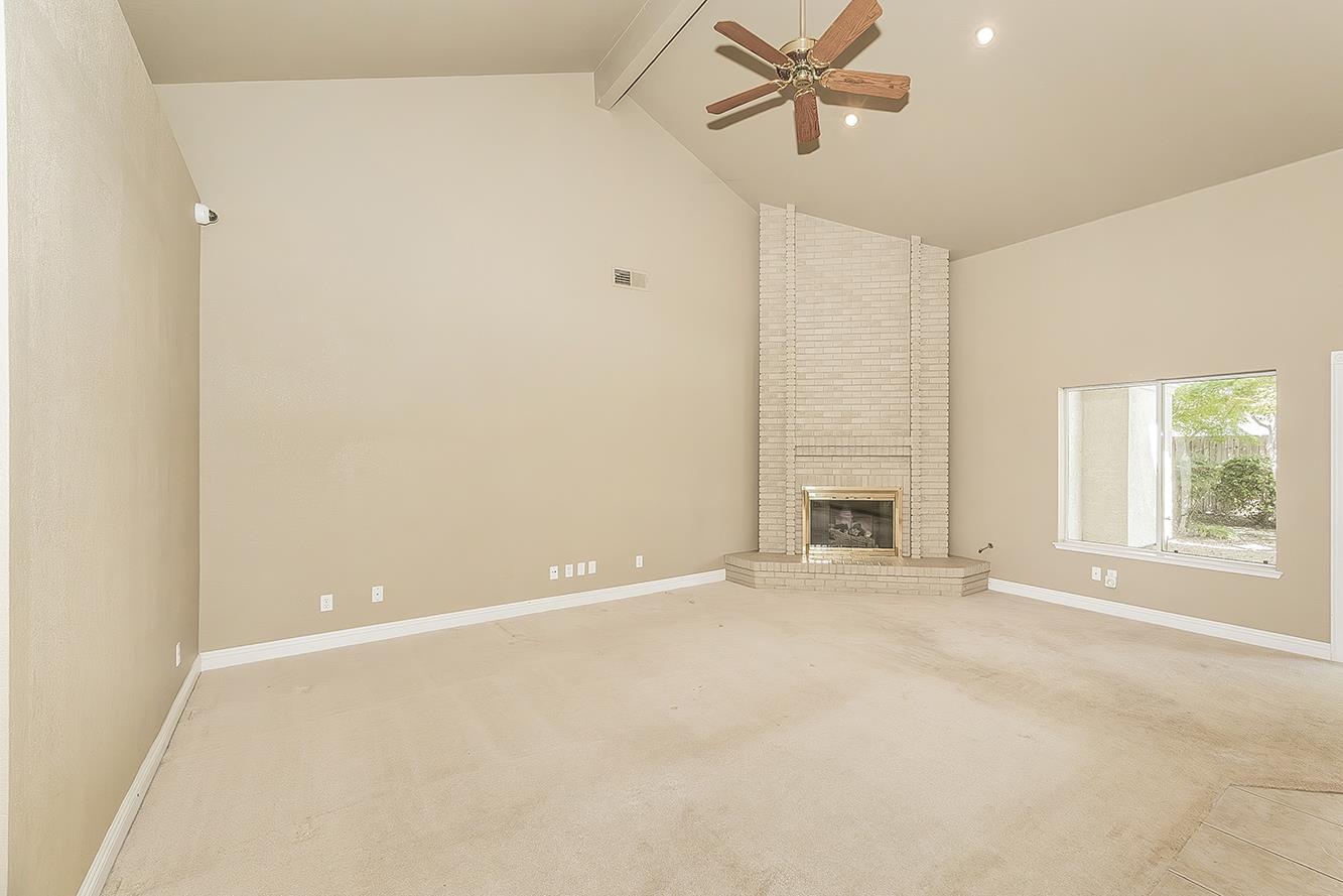 2856 W Athens Ave, Fresno, CA 93711