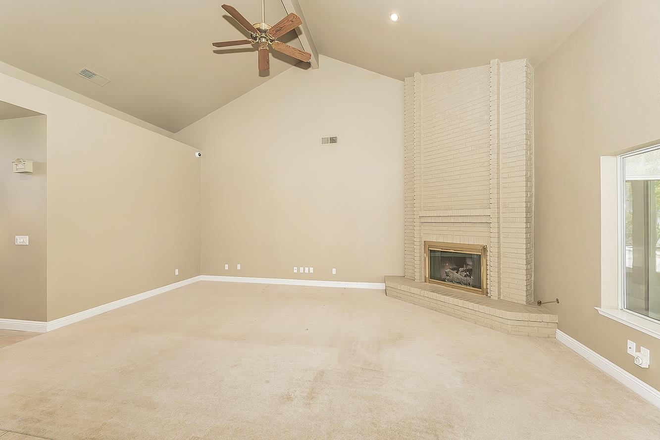 2856 W Athens Ave, Fresno, CA 93711