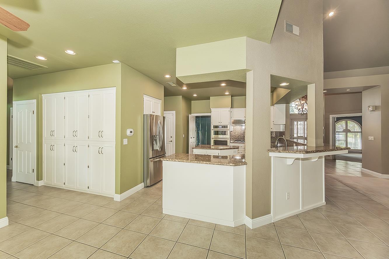 2856 W Athens Ave, Fresno, CA 93711