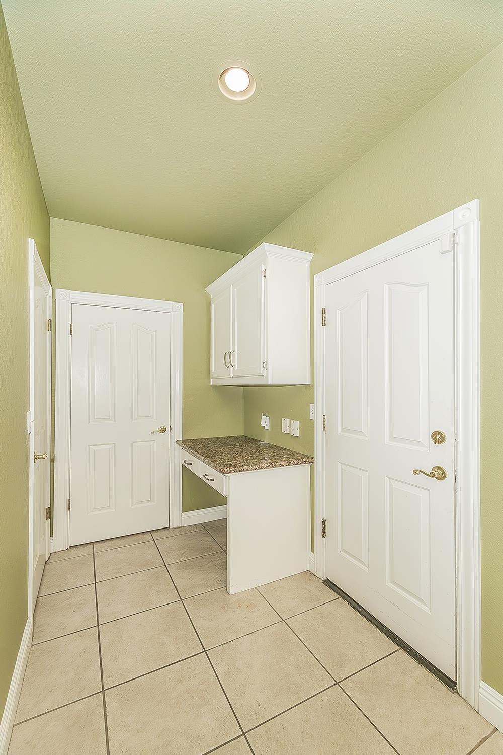 2856 W Athens Ave, Fresno, CA 93711