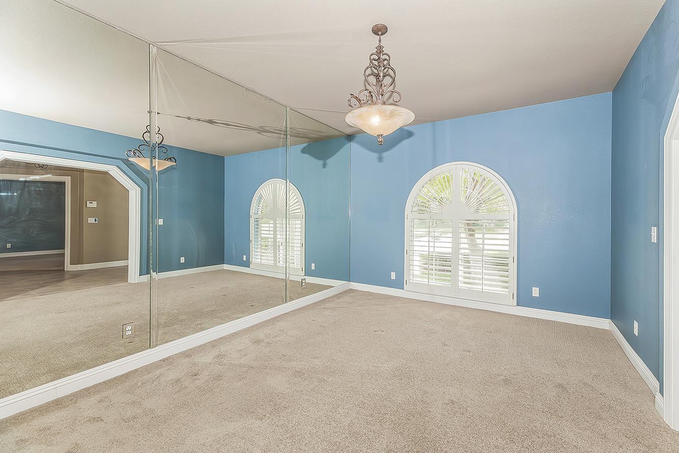 2856 W Athens Ave, Fresno, CA 93711