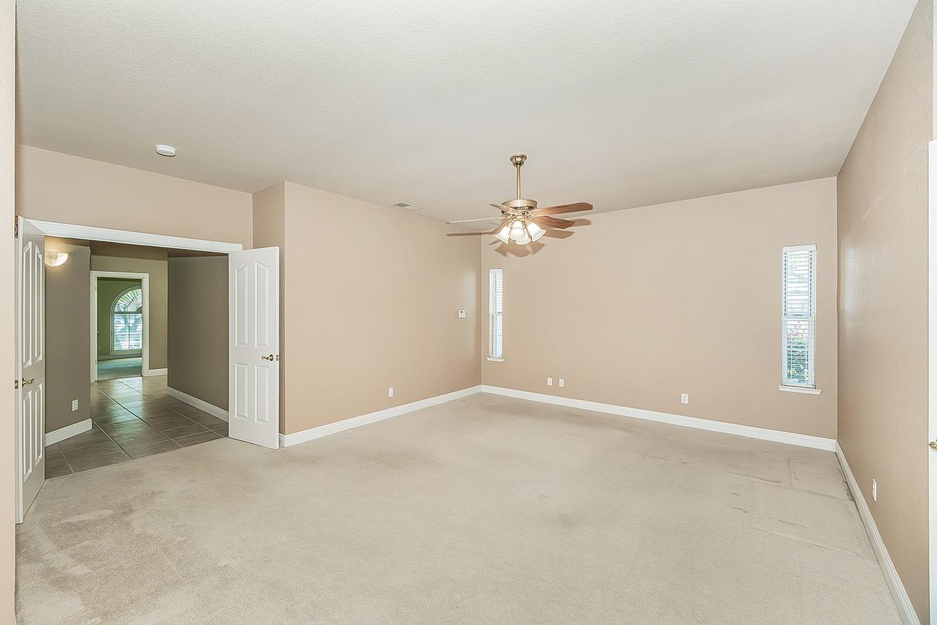 2856 W Athens Ave, Fresno, CA 93711