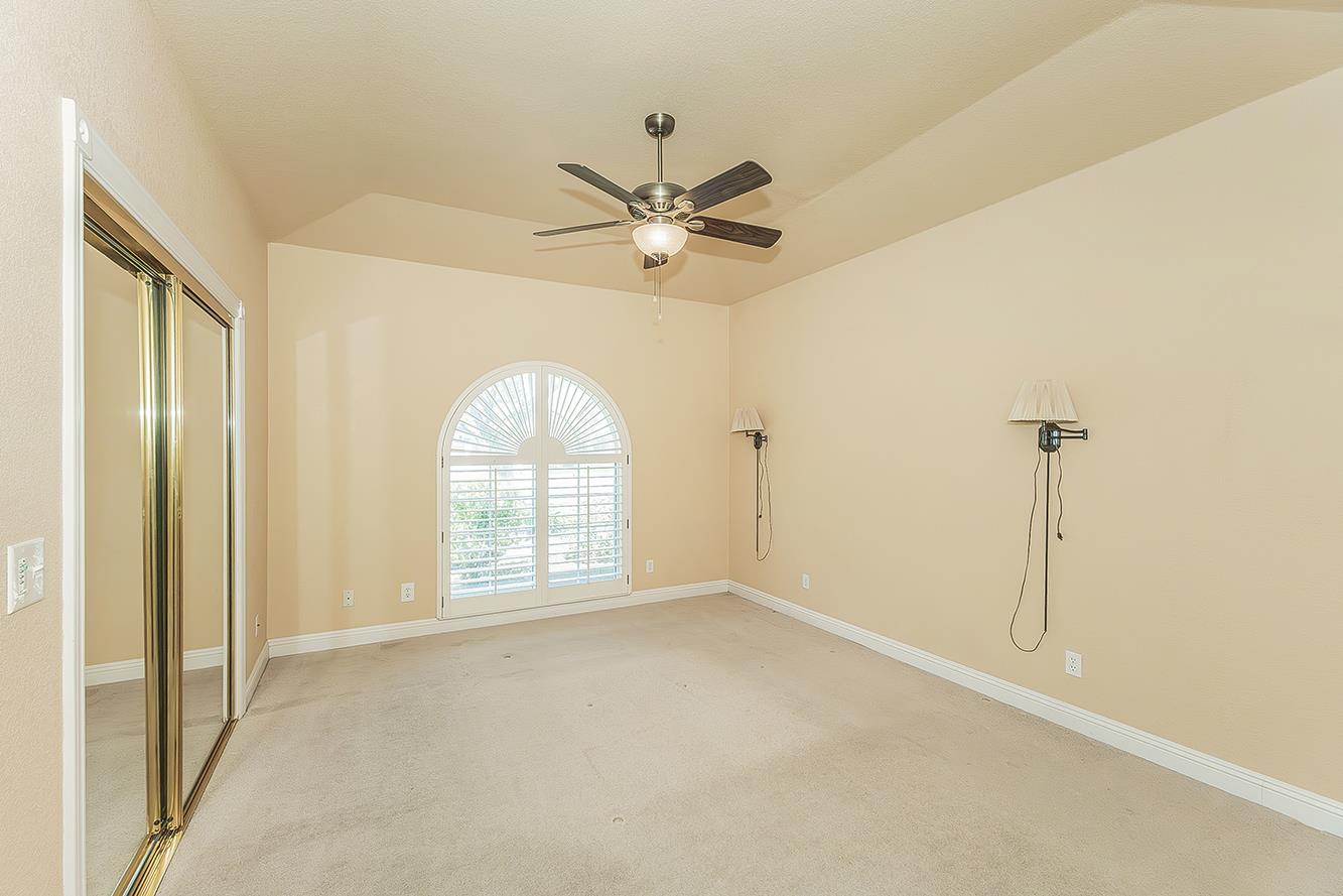 2856 W Athens Ave, Fresno, CA 93711