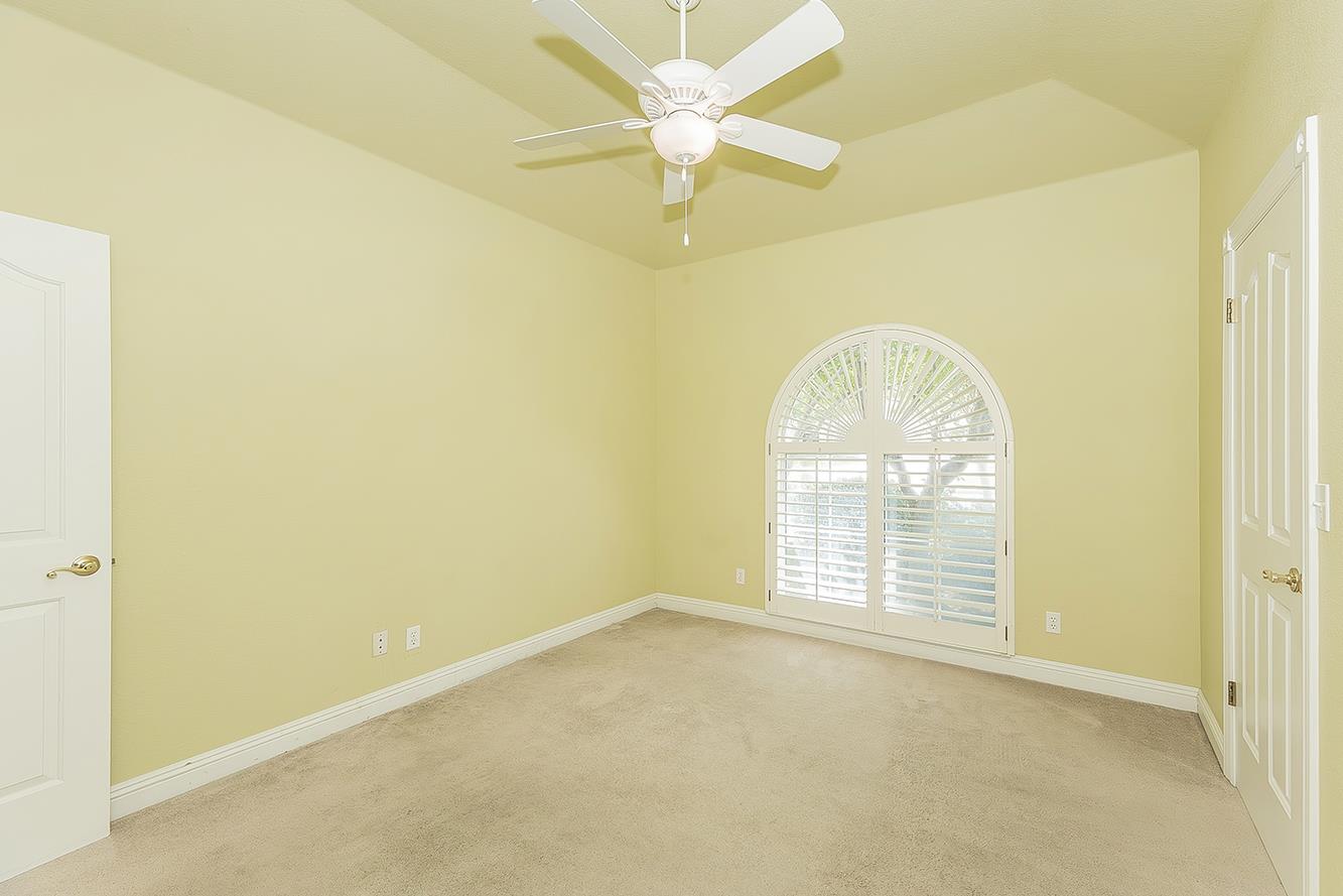 2856 W Athens Ave, Fresno, CA 93711
