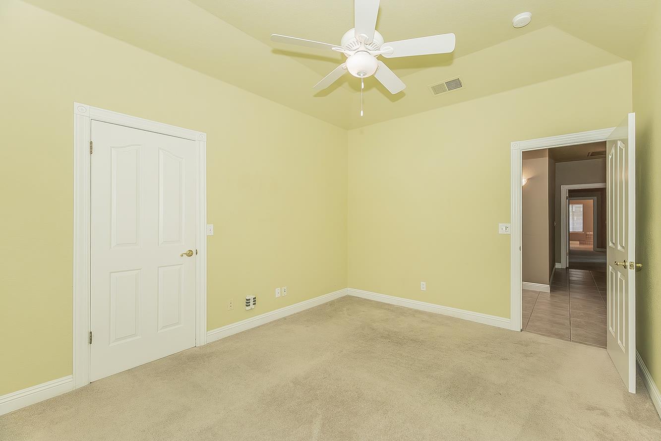 2856 W Athens Ave, Fresno, CA 93711