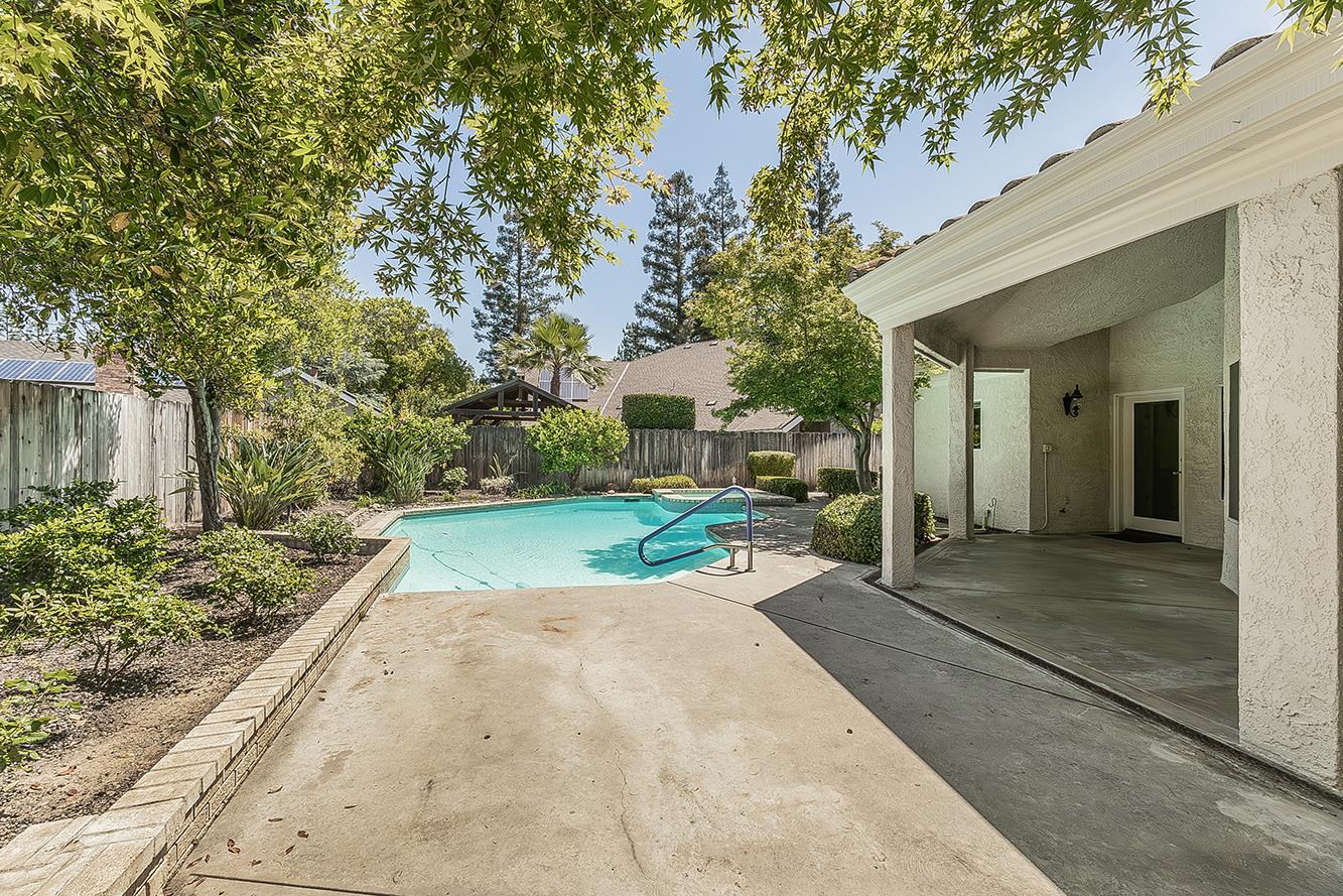 2856 W Athens Ave, Fresno, CA 93711