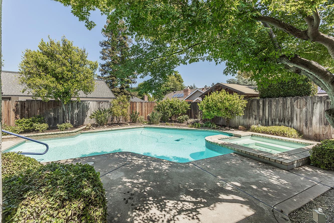 2856 W Athens Ave, Fresno, CA 93711