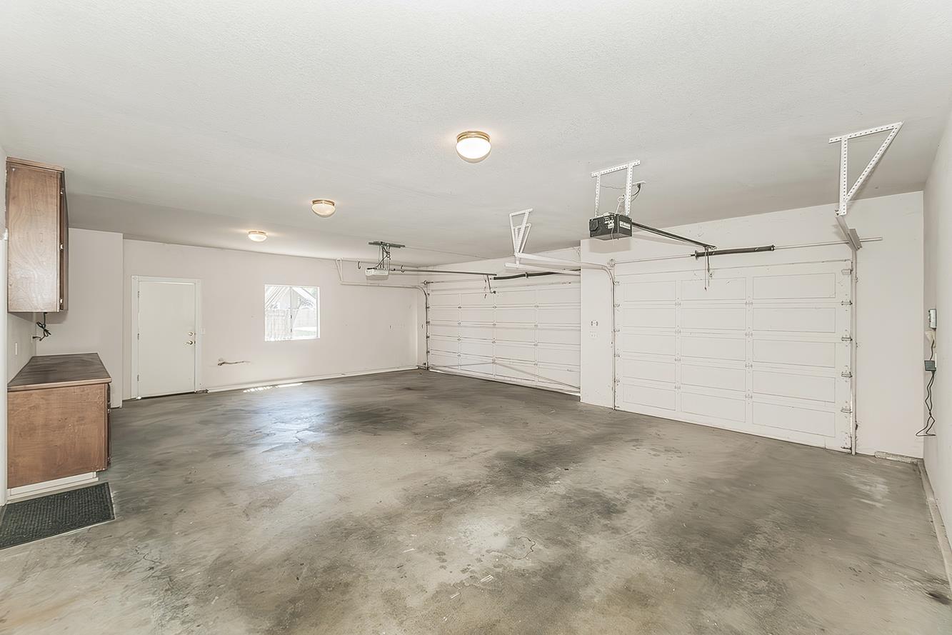 2856 W Athens Ave, Fresno, CA 93711