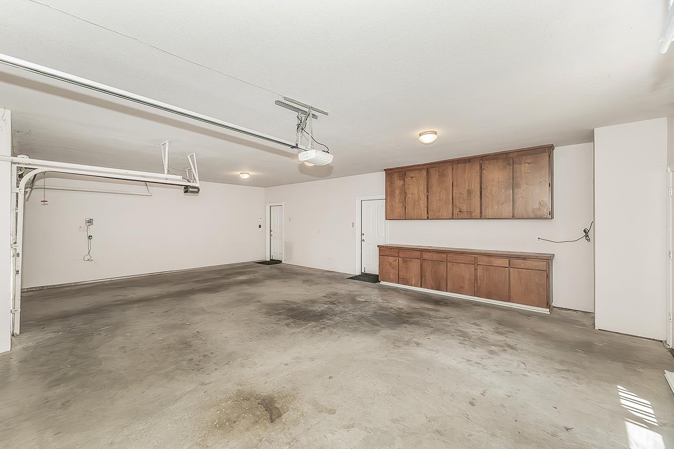 2856 W Athens Ave, Fresno, CA 93711