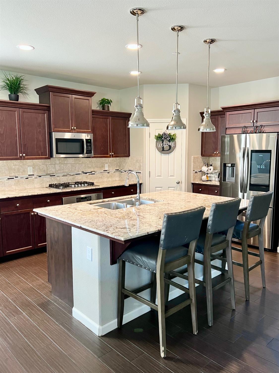 3489 Lansing Ave, Clovis, CA 93619
