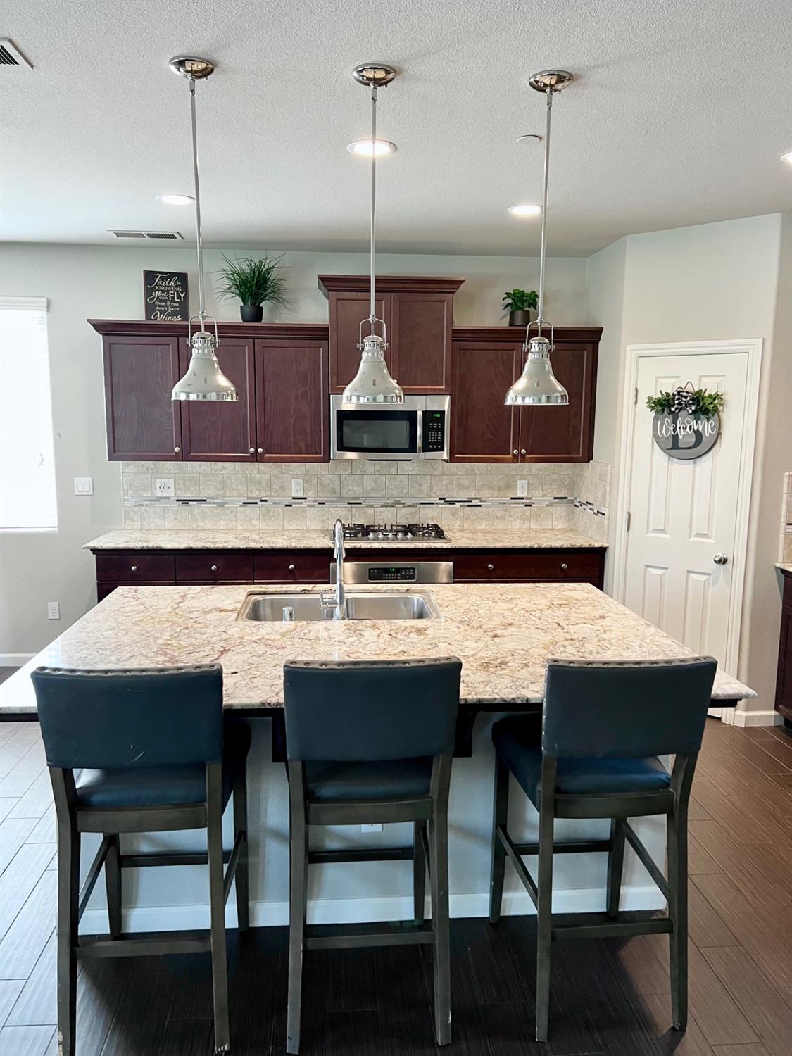 3489 Lansing Ave, Clovis, CA 93619