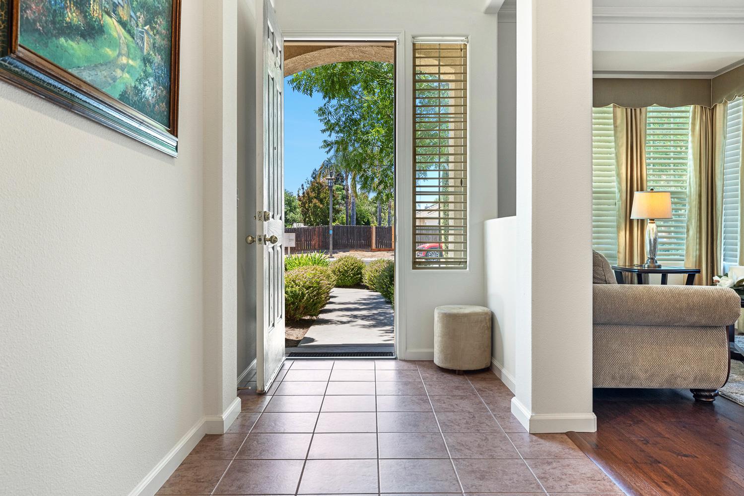 2549 Whiteash Ave, Clovis, CA 93619